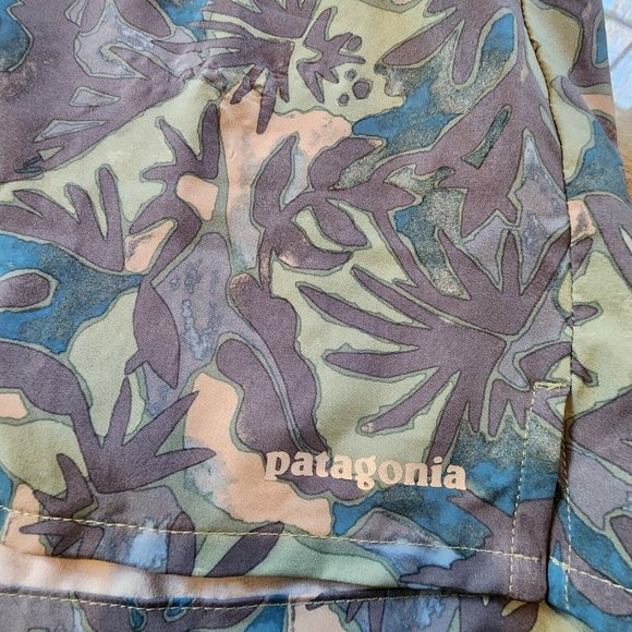 Patagonia Men's Small Multi Trails Shorts 8” Lands and Waters Sedge Green - NEW - Picture 3 of 12